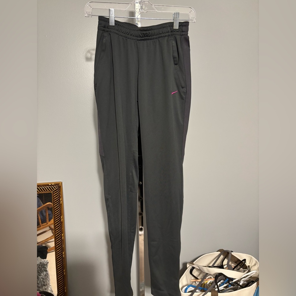 Nike Pants Small Adult Gray Dri Fit Athletic Jogger Swoosh Pockets Stretch Women